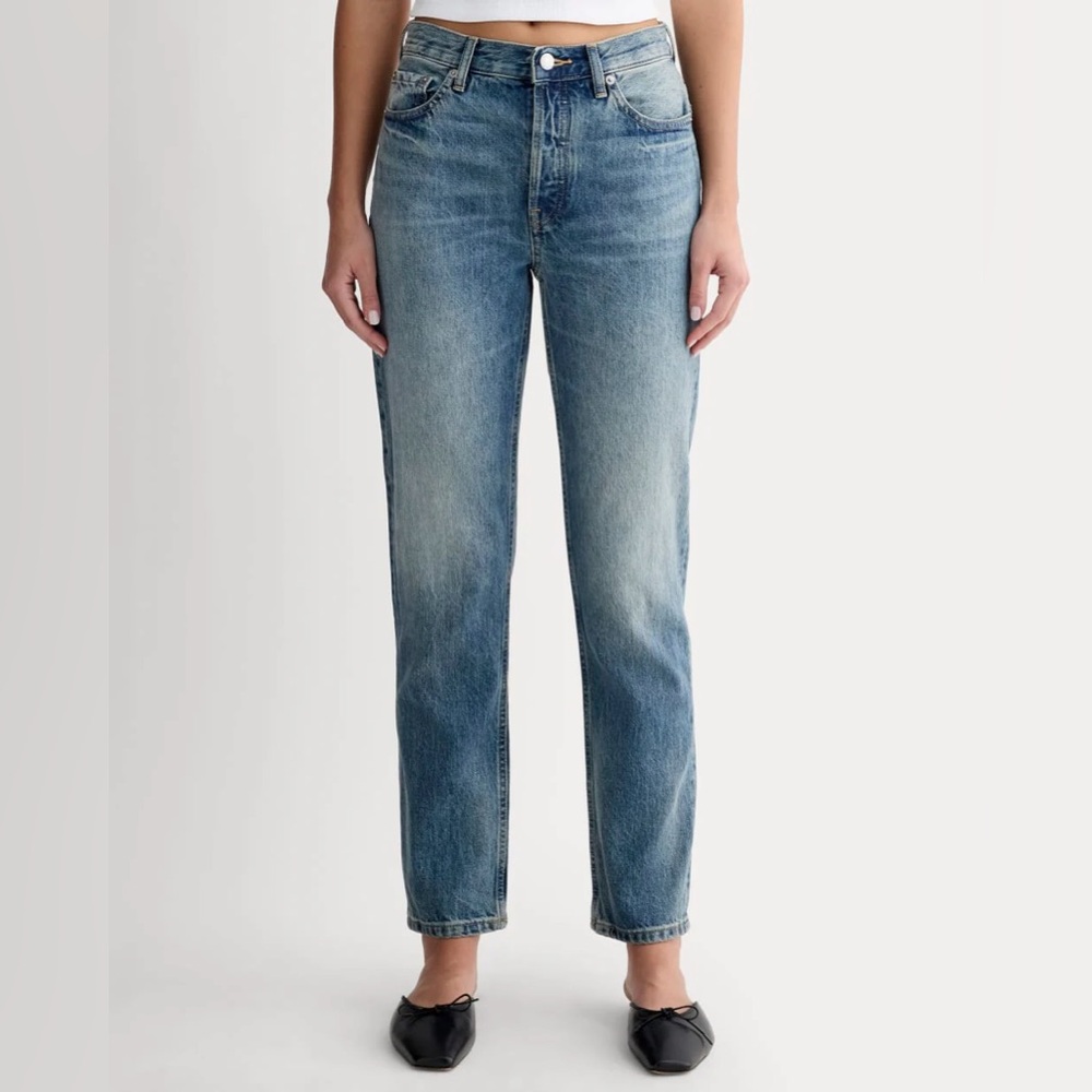 Everlane 90’s Mid Blue Jeans Size 26